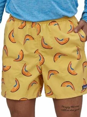 Patagonia Mens Baggies Swim
Shorts Yellow Melons 5” Inseam Size Large